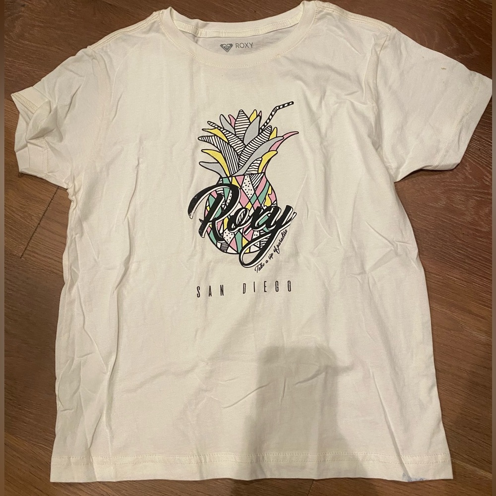 San Diego ROXY pineapple women’s tee